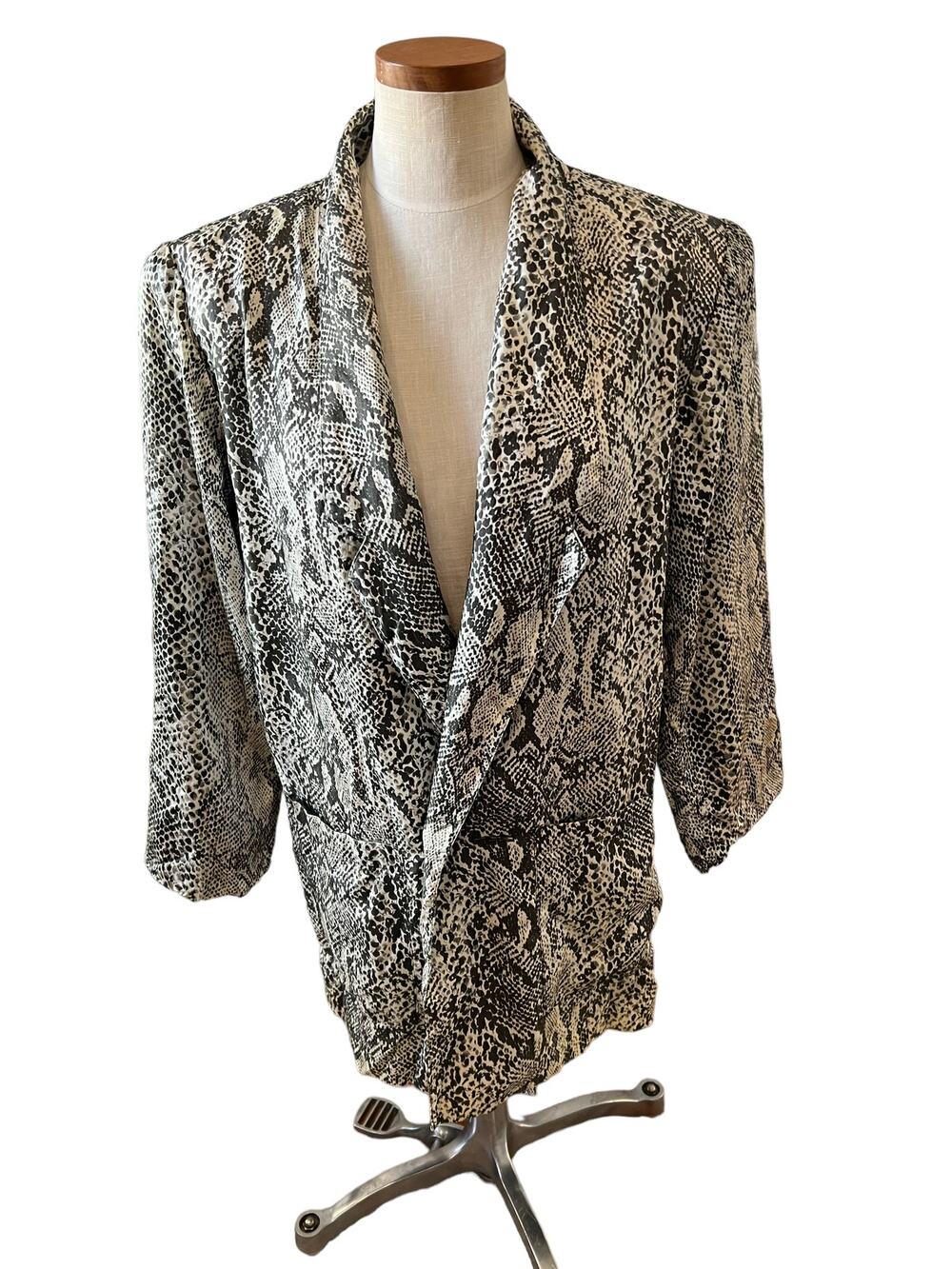 Vintage 90s Jou Jou Oversized Animal Print Blazer